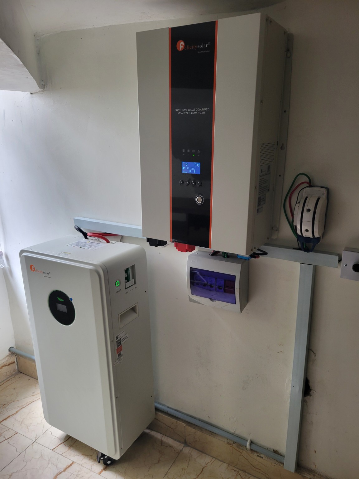 Felicity Solar inverter and battery system